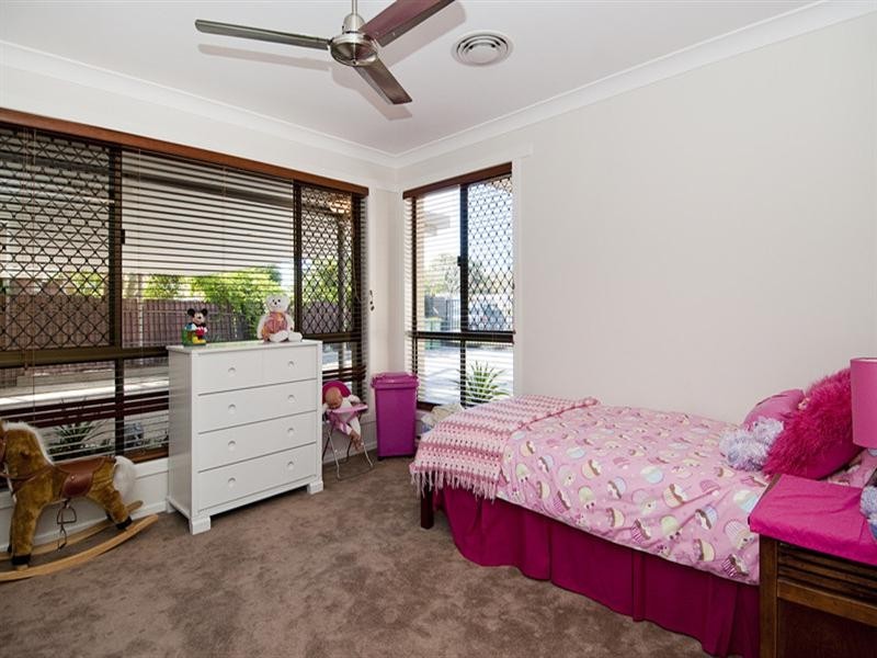 344 Bayview Street, Hollywell QLD 4216