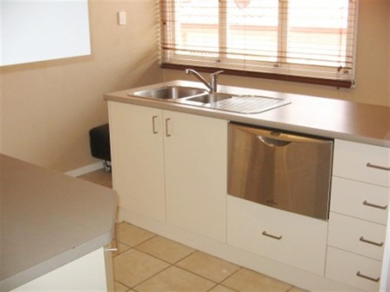 4/18 Oleander Avenue, Biggera Waters QLD 4216