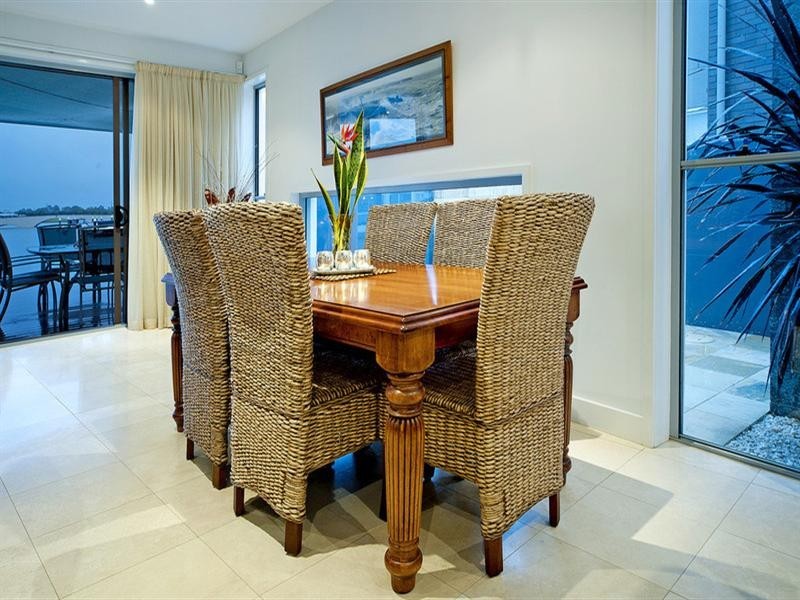 2/47 Compass Drive, Biggera Waters QLD 4216