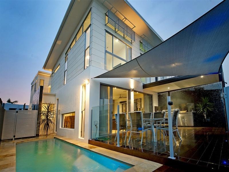 2/47 Compass Drive, Biggera Waters QLD 4216