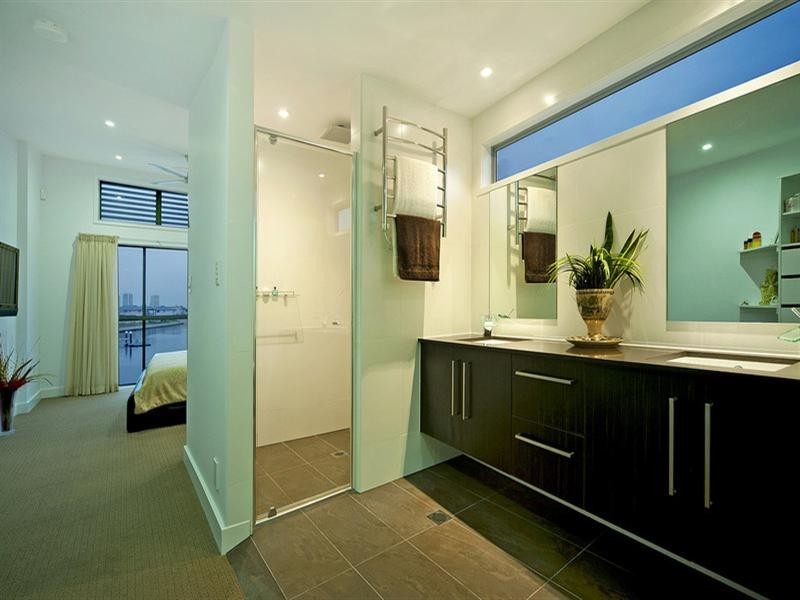 2/47 Compass Drive, Biggera Waters QLD 4216