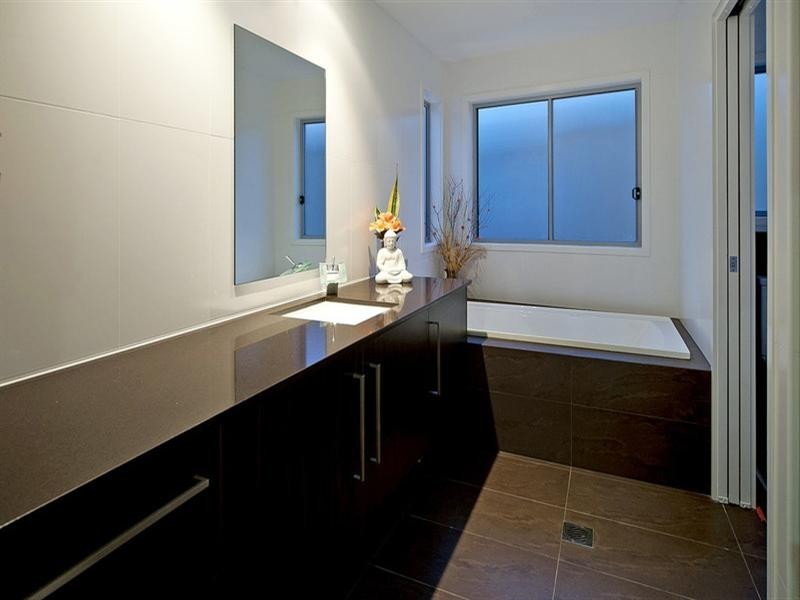 2/47 Compass Drive, Biggera Waters QLD 4216