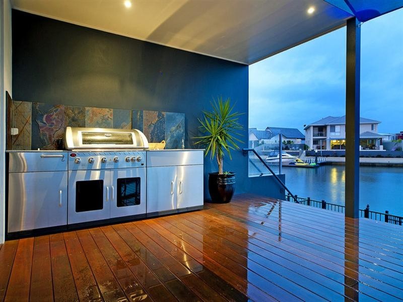 2/47 Compass Drive, Biggera Waters QLD 4216