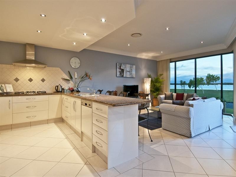 36 Anglers Esplanade, Runaway Bay QLD 4216