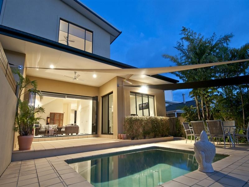 36 Anglers Esplanade, Runaway Bay QLD 4216