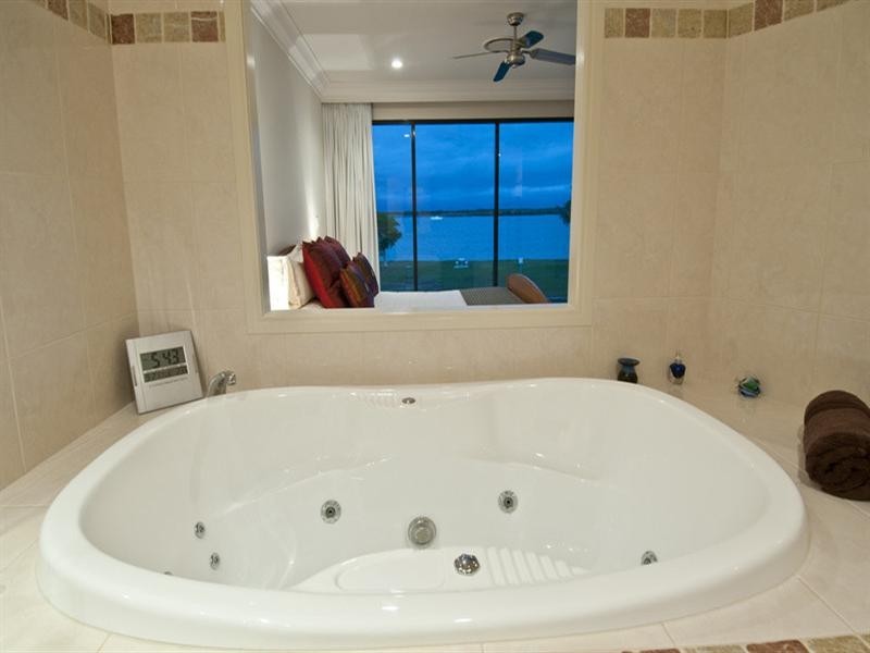 36 Anglers Esplanade, Runaway Bay QLD 4216