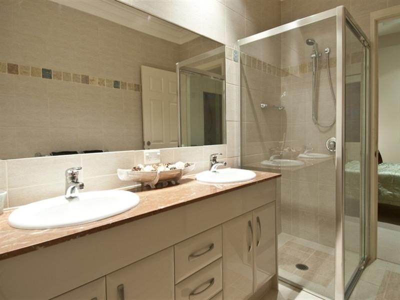 36 Anglers Esplanade, Runaway Bay QLD 4216