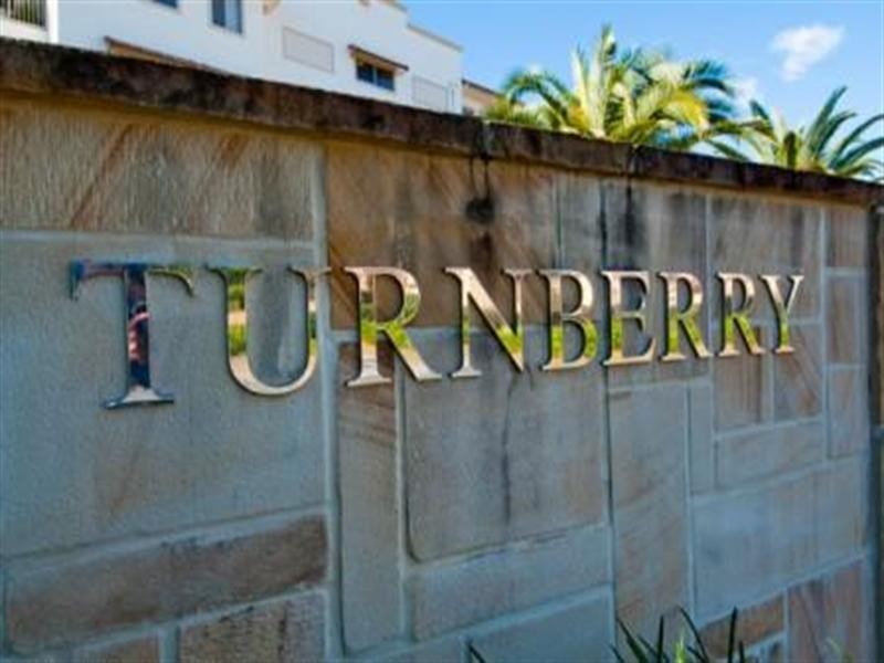 Hope Island QLD 4212