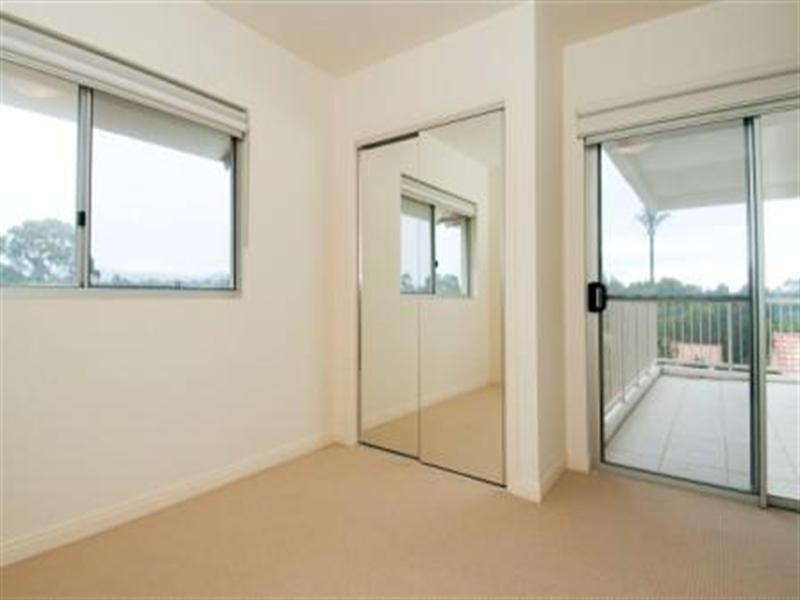 Hope Island QLD 4212