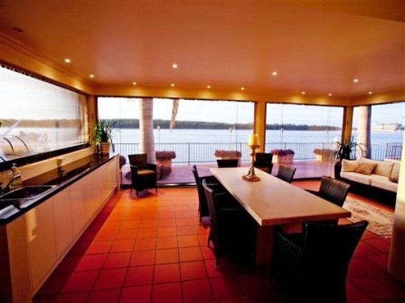 Paradise Point QLD 4216