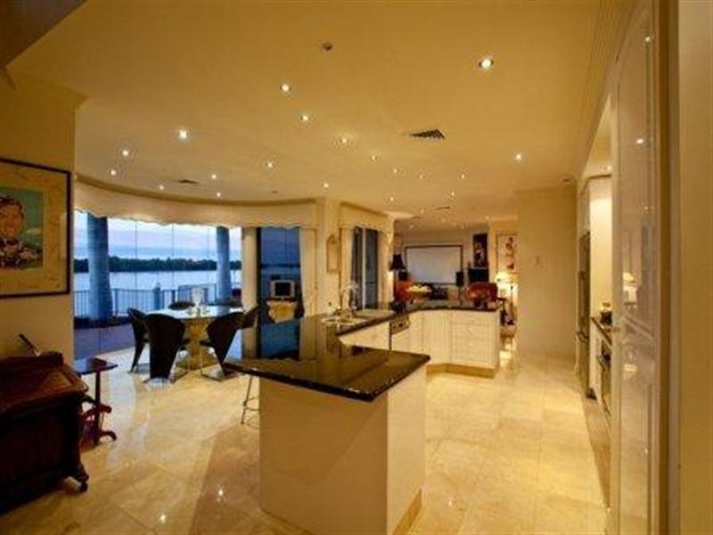 Paradise Point QLD 4216