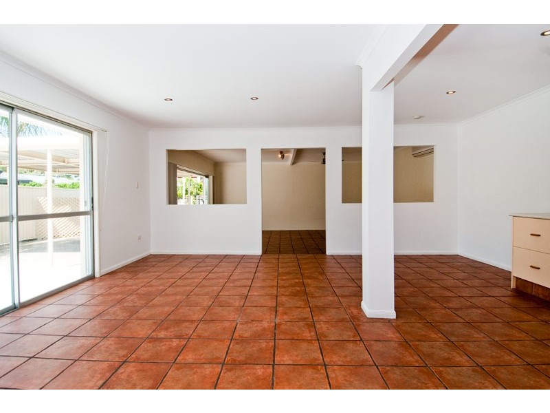 50 Annerley Avenue, Runaway Bay QLD 4216