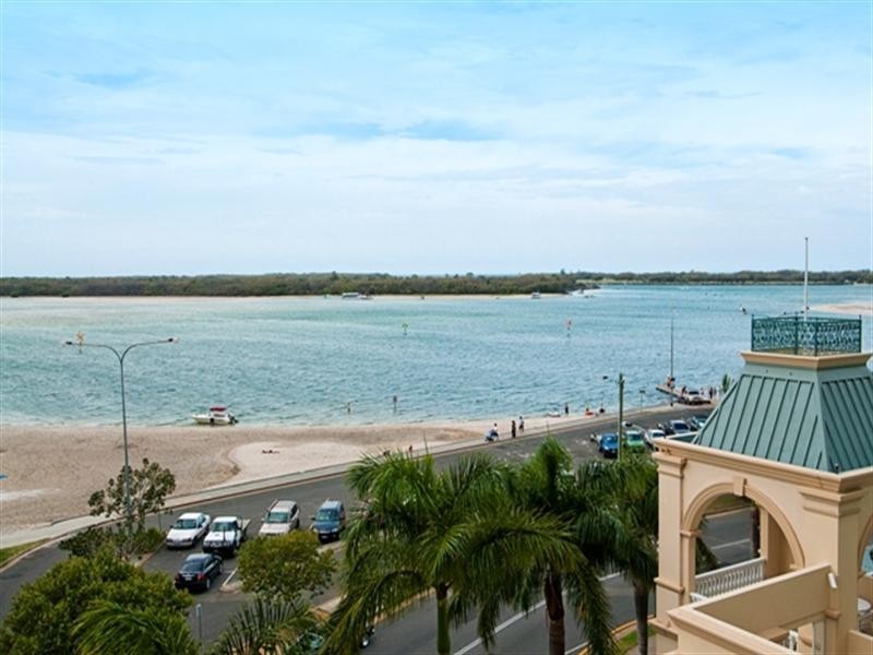 Labrador QLD 4215