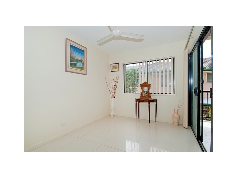 6/22 “Broadwater Mews”  Bath Street, Labrador QLD 4215