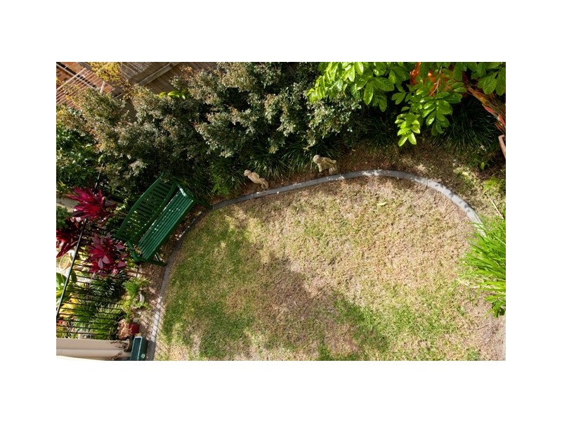 6/22 “Broadwater Mews”  Bath Street, Labrador QLD 4215