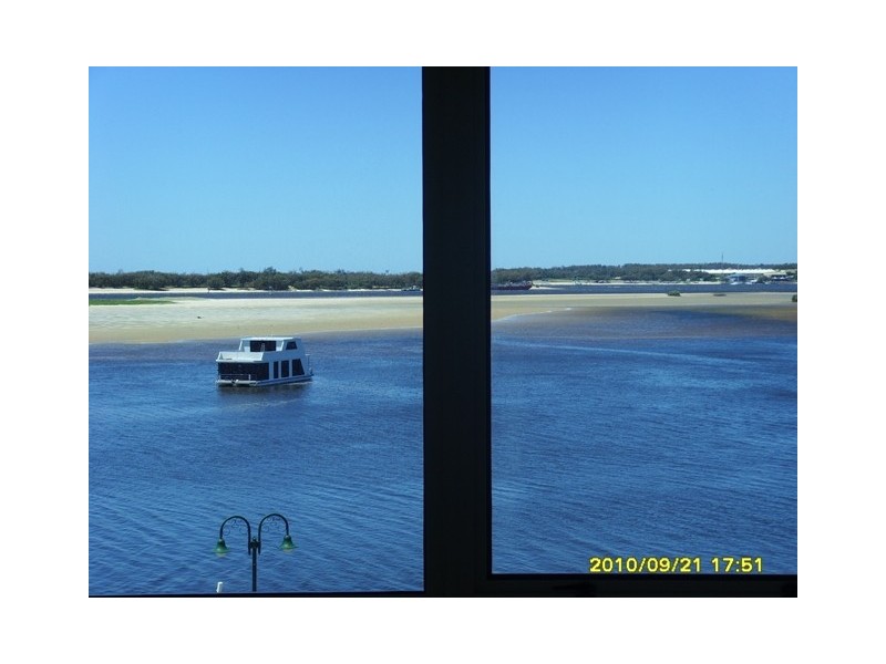 11/326 Marine Parade, Labrador QLD 4215