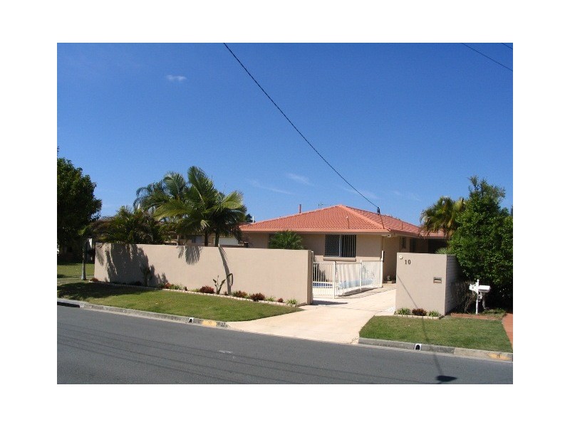 10 Annoula Avenue, Biggera Waters QLD 4216