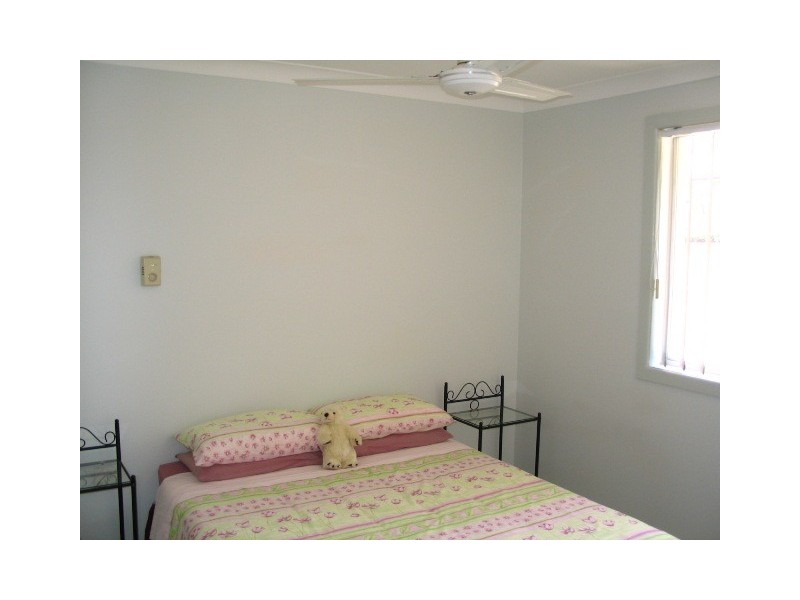 10 Annoula Avenue, Biggera Waters QLD 4216