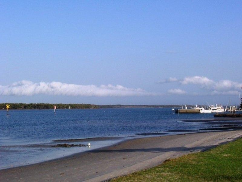 13 Centenary Drive, Hollywell QLD 4216