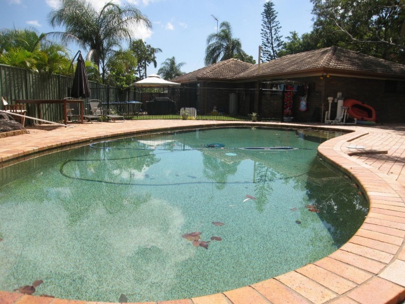 15 Wolvi Place, Helensvale QLD 4212