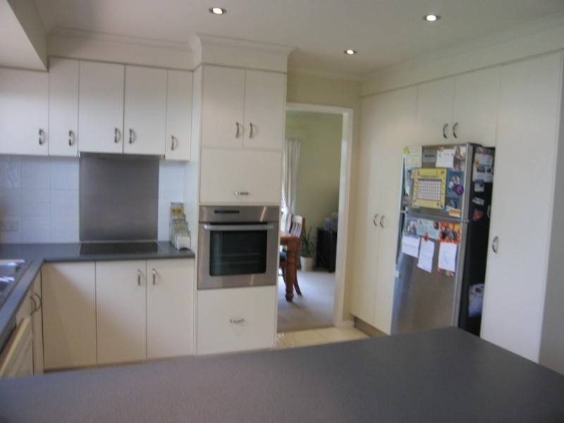 15 Wolvi Place, Helensvale QLD 4212