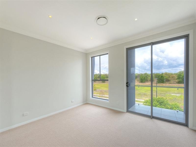 1/27 Compass Drive, Biggera Waters QLD 4216