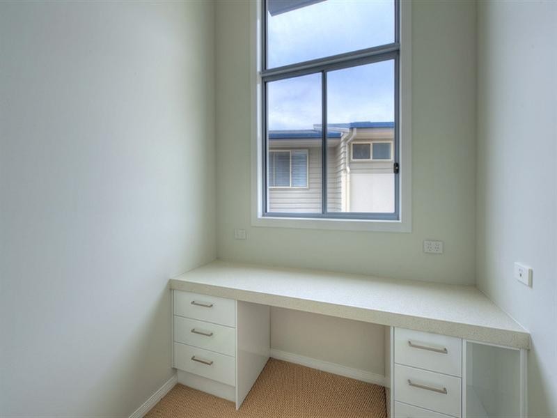 1/27 Compass Drive, Biggera Waters QLD 4216