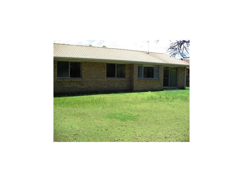 2/13 Possum Court, Coombabah QLD 4216