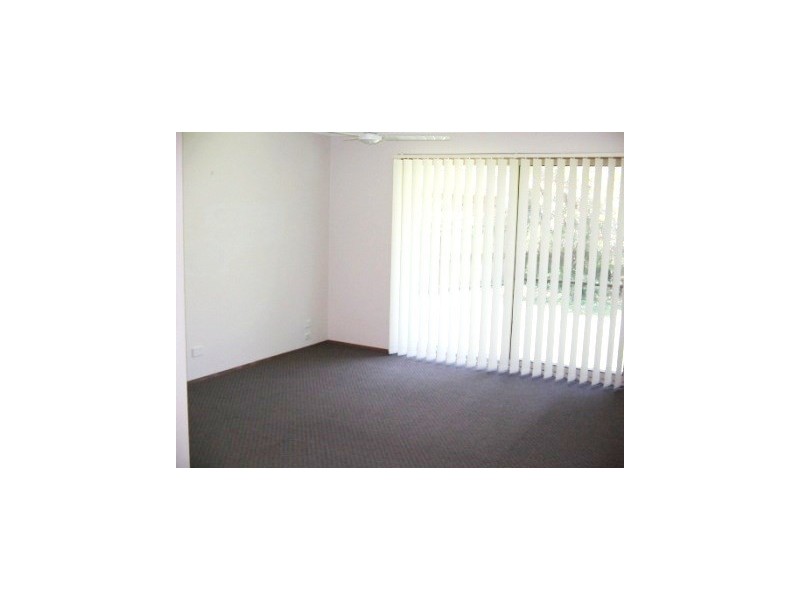 2/13 Possum Court, Coombabah QLD 4216