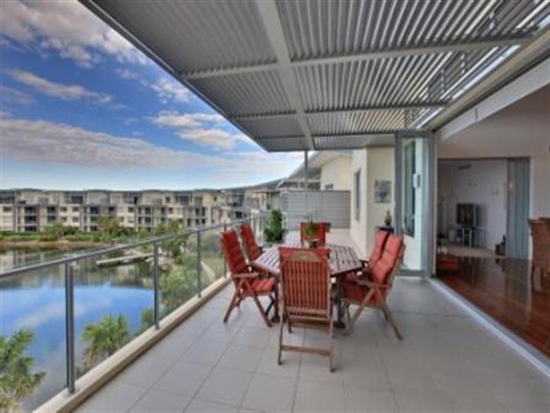 Hope Island QLD 4212