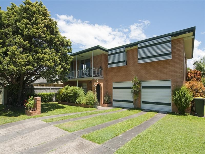 15 Wallace Street, Southport QLD 4215