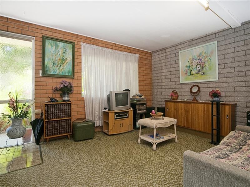 15 Wallace Street, Southport QLD 4215