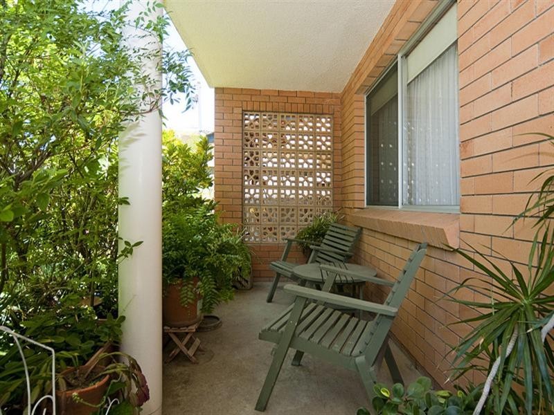 15 Wallace Street, Southport QLD 4215