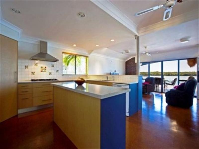 Paradise Point QLD 4216