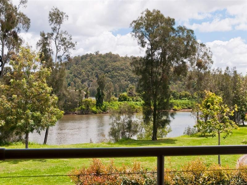 63 Graywillow Boulevard, Oxenford QLD 4210