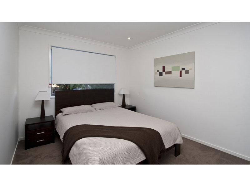 66B Compass Drive, Biggera Waters QLD 4216