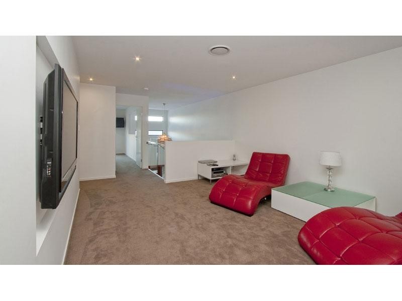 66B Compass Drive, Biggera Waters QLD 4216