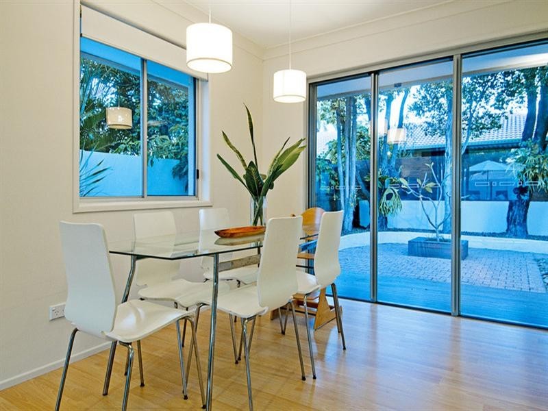 64 Poinsettia Avenue, Runaway Bay QLD 4216