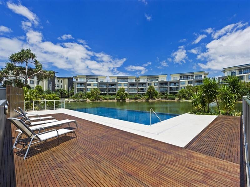 217/3 Pendraat Parade, Hope Island QLD 4212