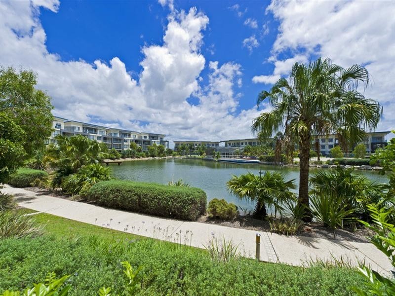 217/3 Pendraat Parade, Hope Island QLD 4212