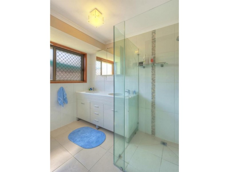 1/11 Galloway Drive, Ashmore QLD 4214