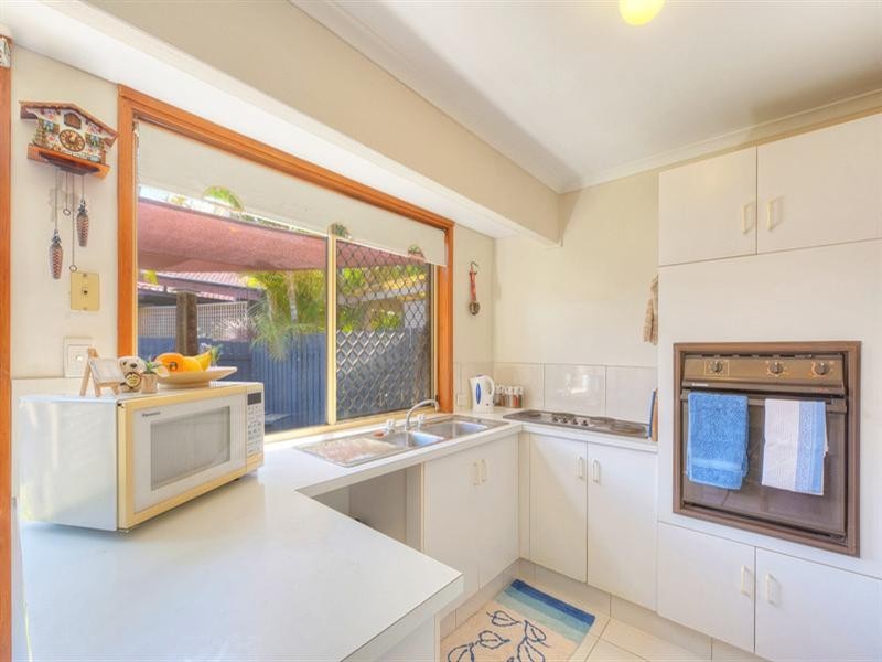 1/11 Galloway Drive, Ashmore QLD 4214