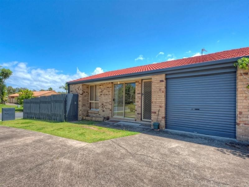 1/11 Galloway Drive, Ashmore QLD 4214