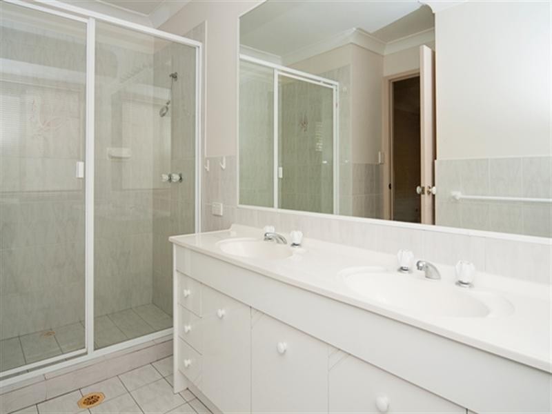 41 Zoeller Drive, Parkwood QLD 4214