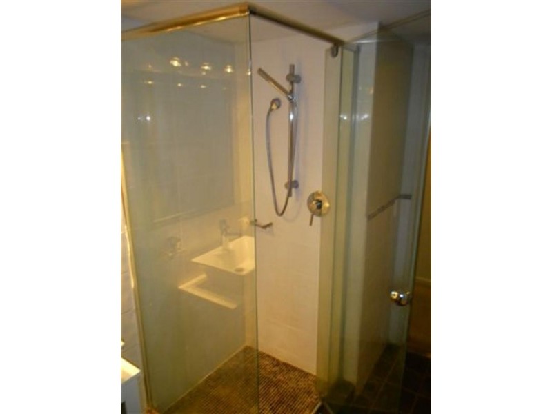 3/111 Frank Street, Labrador QLD 4215