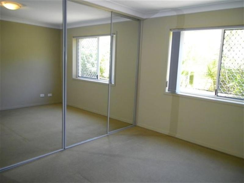 3/111 Frank Street, Labrador QLD 4215