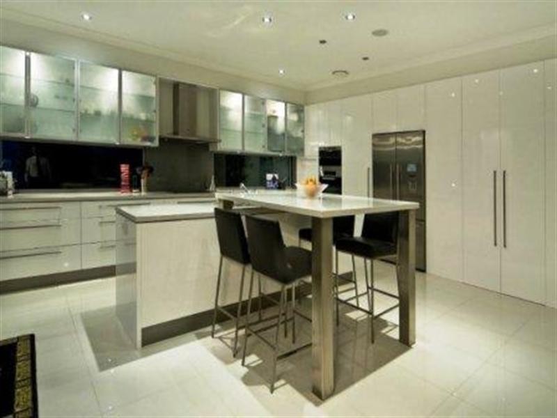 Sovereign Islands QLD 4216