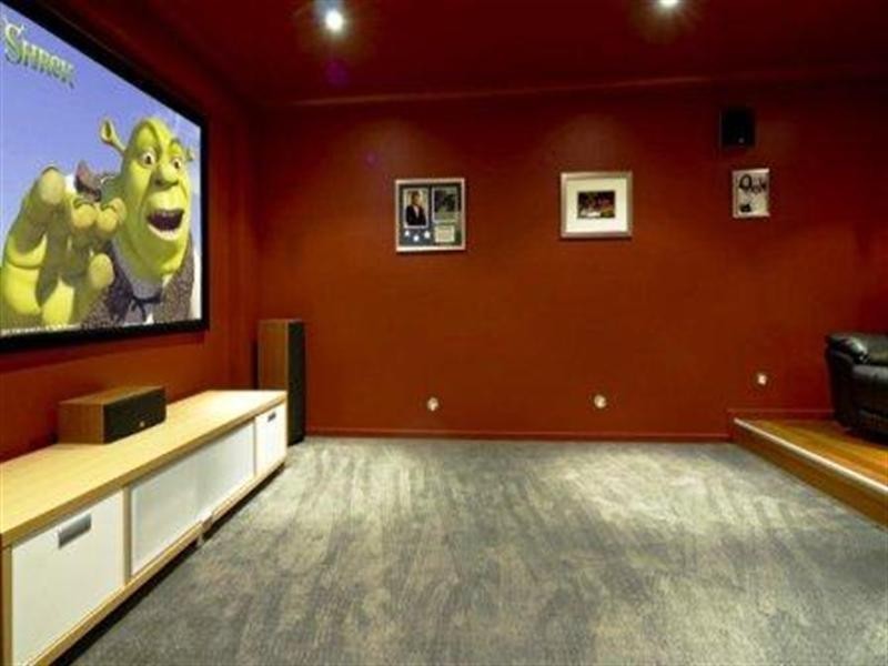 Sovereign Islands QLD 4216