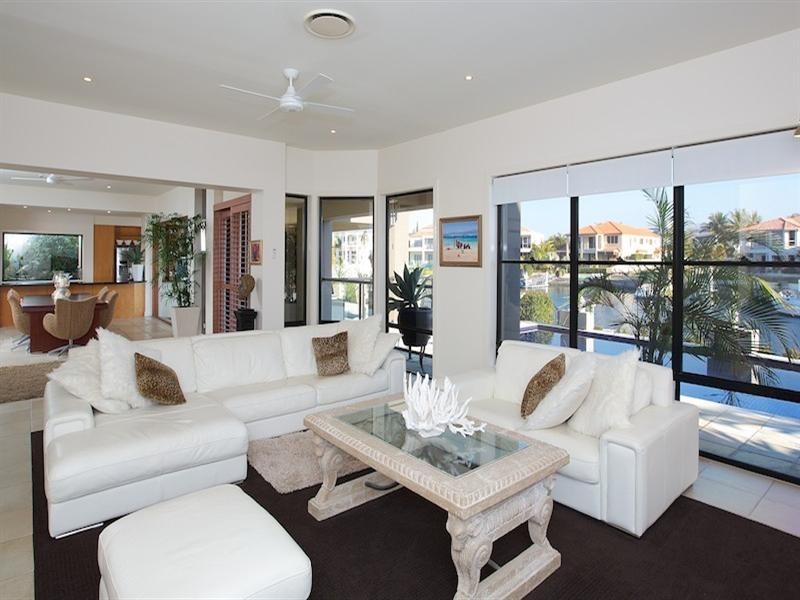 18 QUEEN GUINEVERES, Sovereign Islands QLD 4216