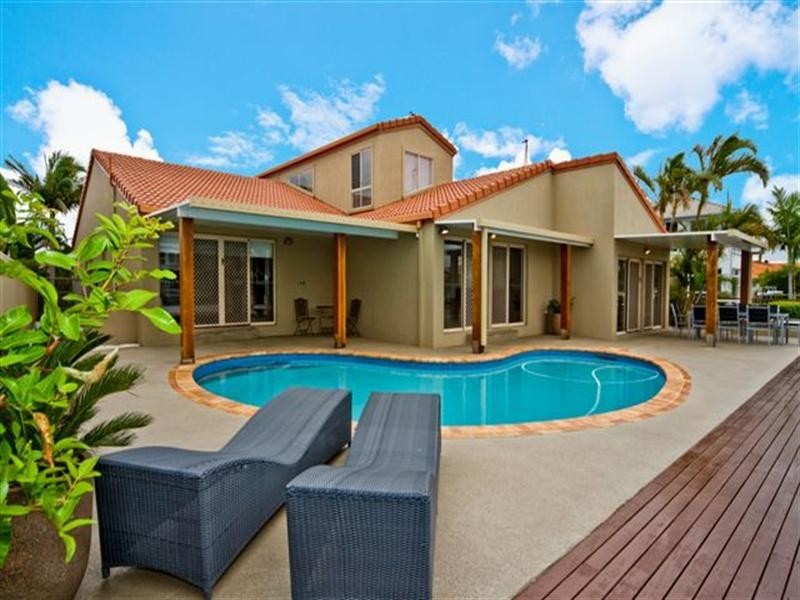 164 Sundance Way, Runaway Bay QLD 4216